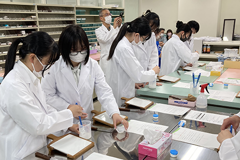 香川薬学部