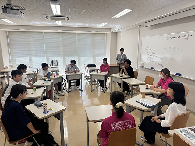 言語コミュニケーション学科